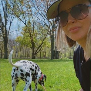 Meet your Posher, Leah